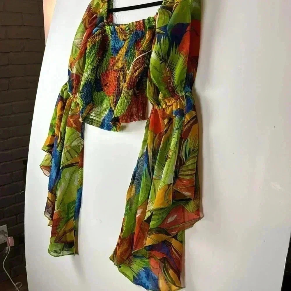 LIVE 4 TRUTH SZM tropical crop top elastic bodice flowing feminine sleeves multi - Picture 5 of 7